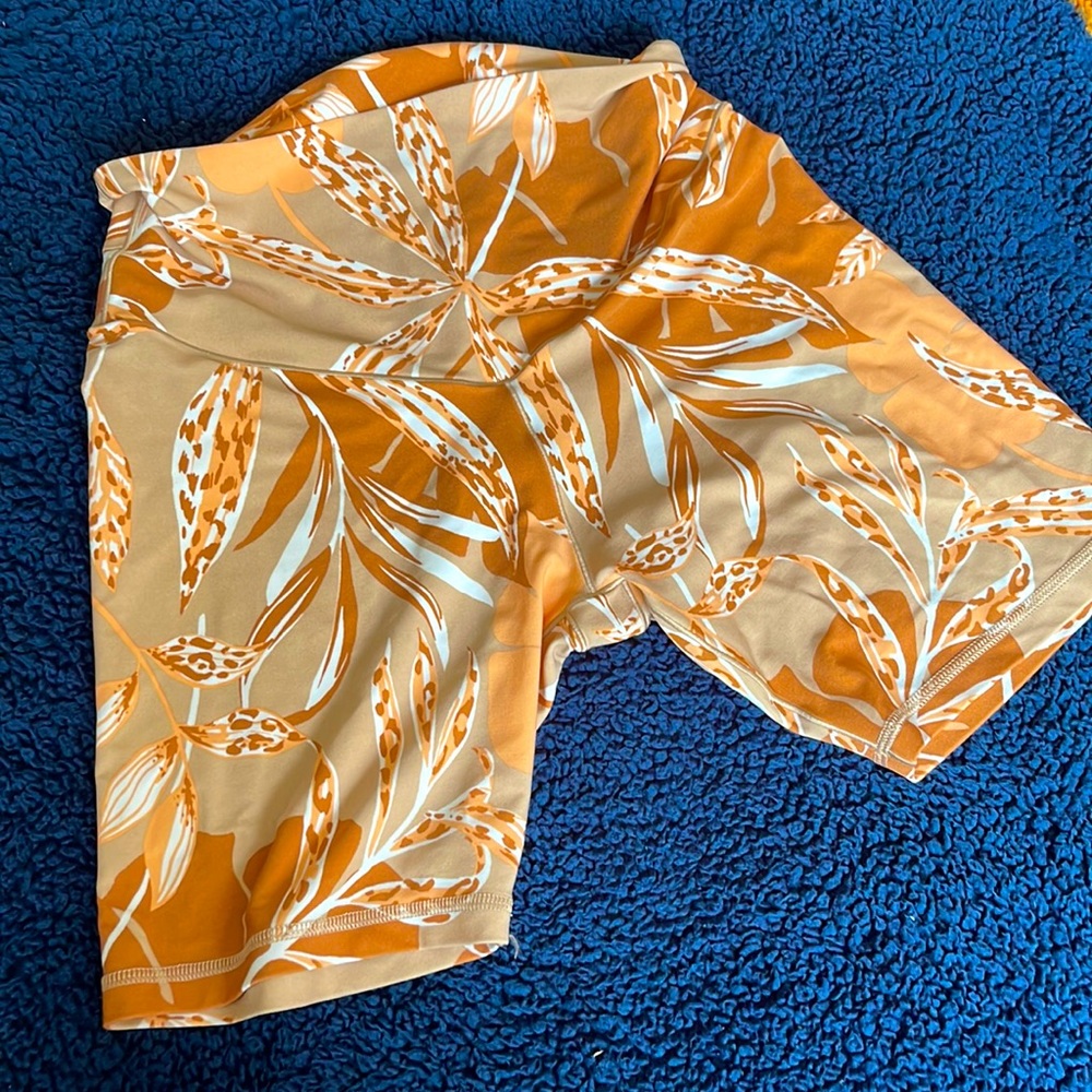 Offline by aerie short leggings